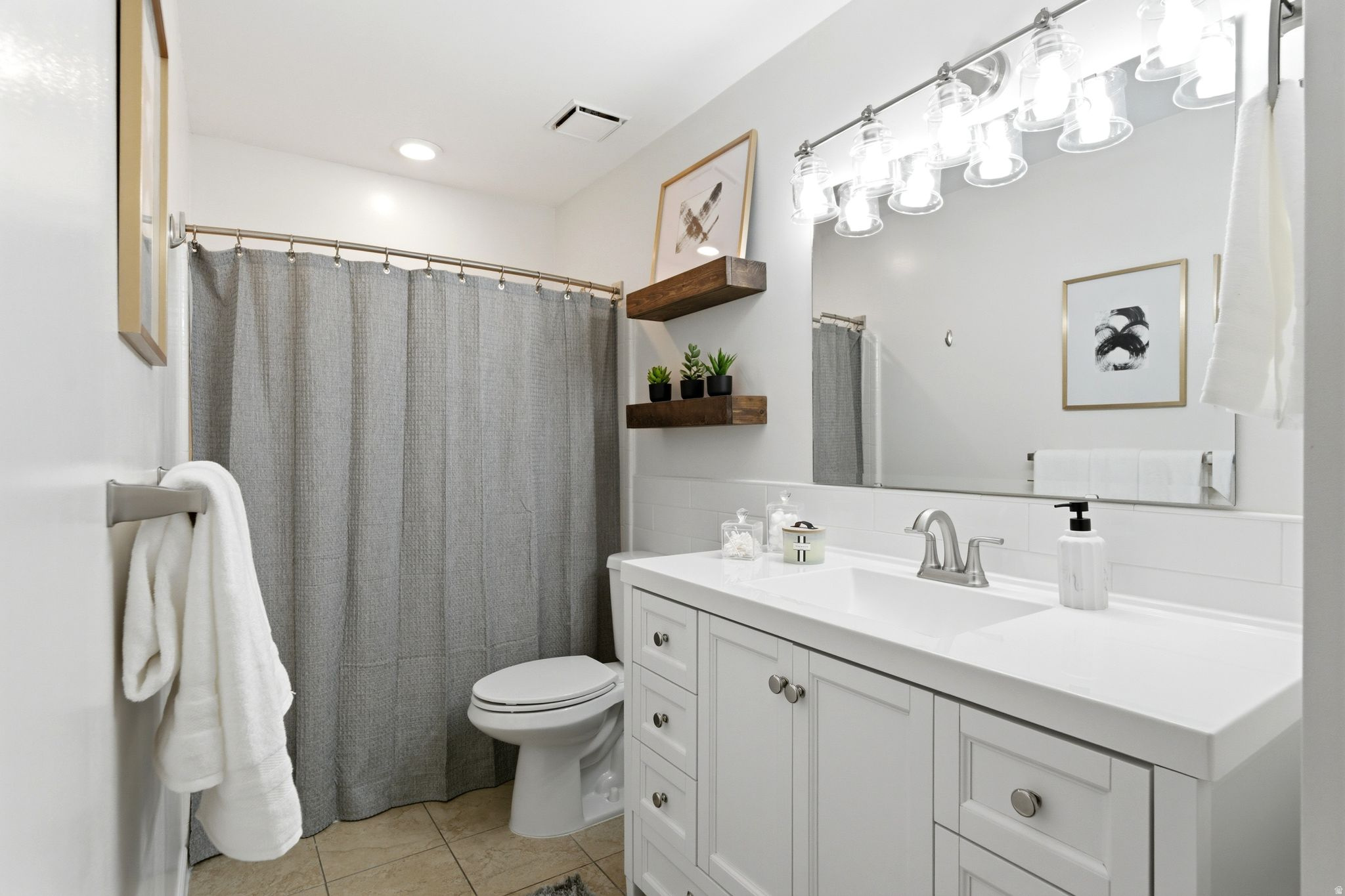 HOLLADAY MEADOWS - Residential