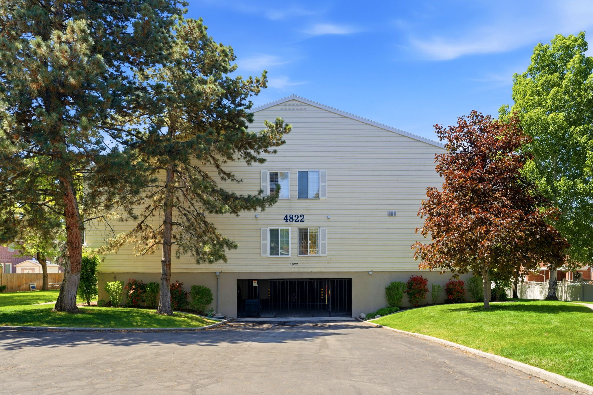 HOLLADAY MEADOWS - Residential