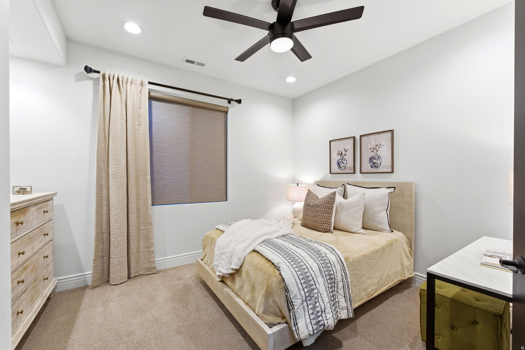 WOODSTOCK MEADOWS - Residential