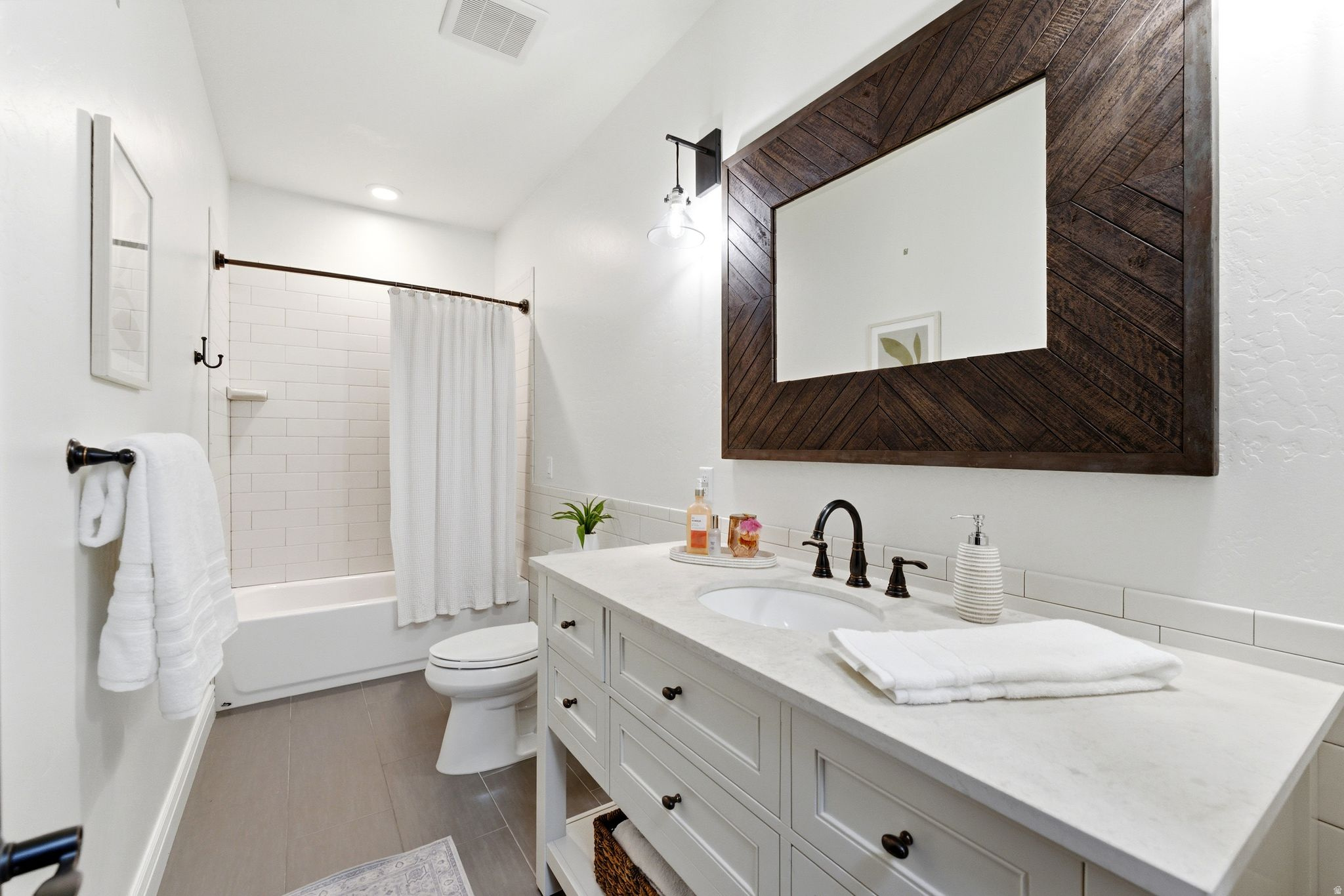 WOODSTOCK MEADOWS - Residential