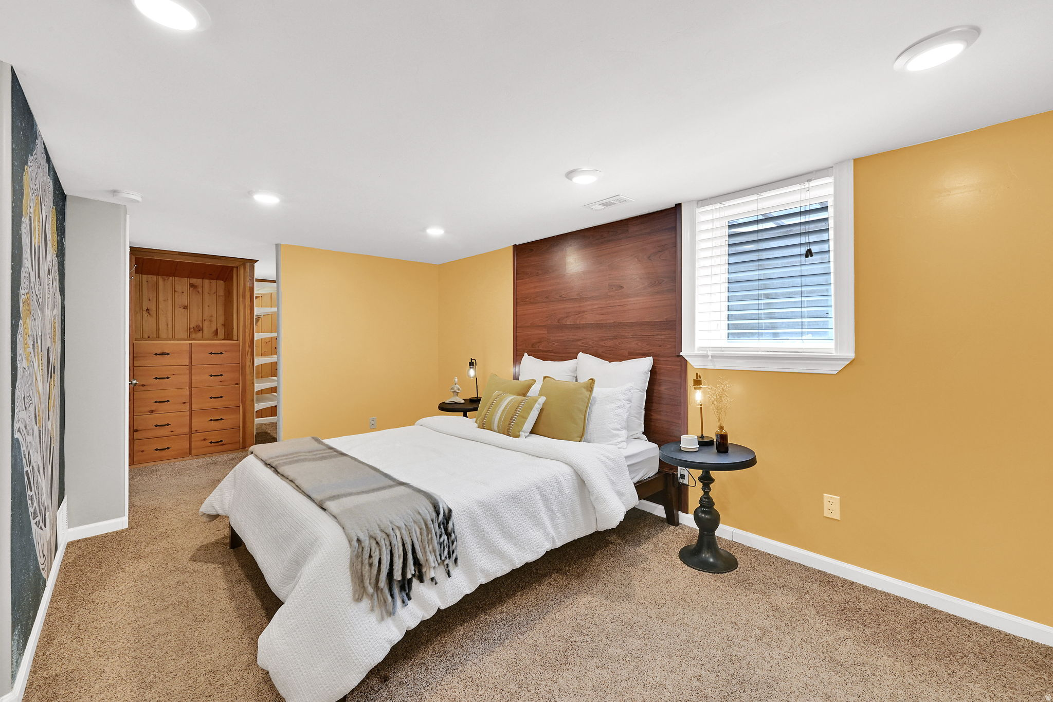 YALECREST - Residential