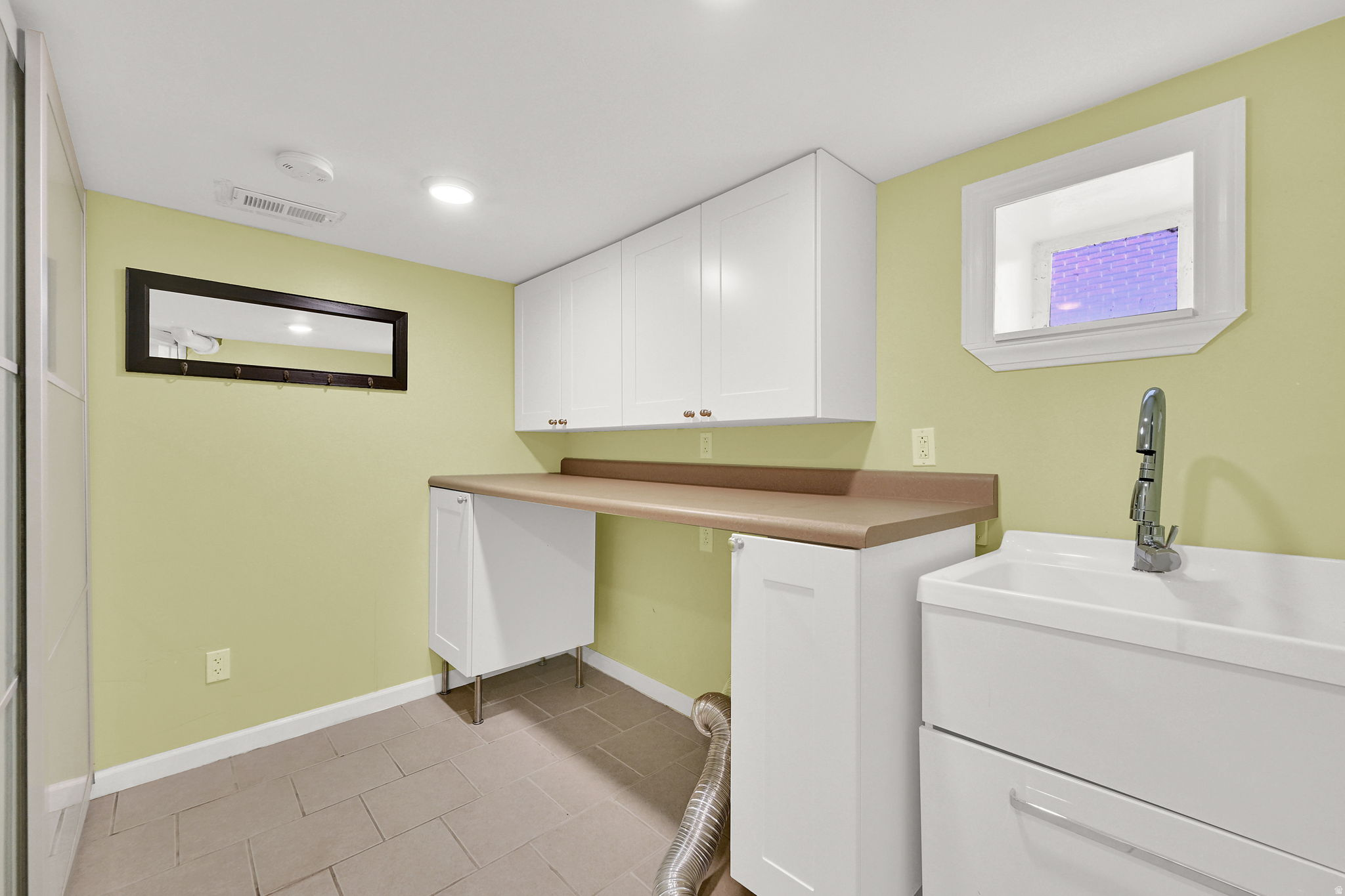 YALECREST - Residential