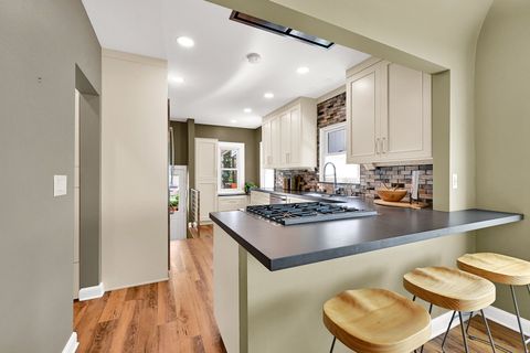 Tiny photo for 929 S GREENWOOD TERRACE Ter E, Salt Lake City, UT 84105 (MLS # 2155057)