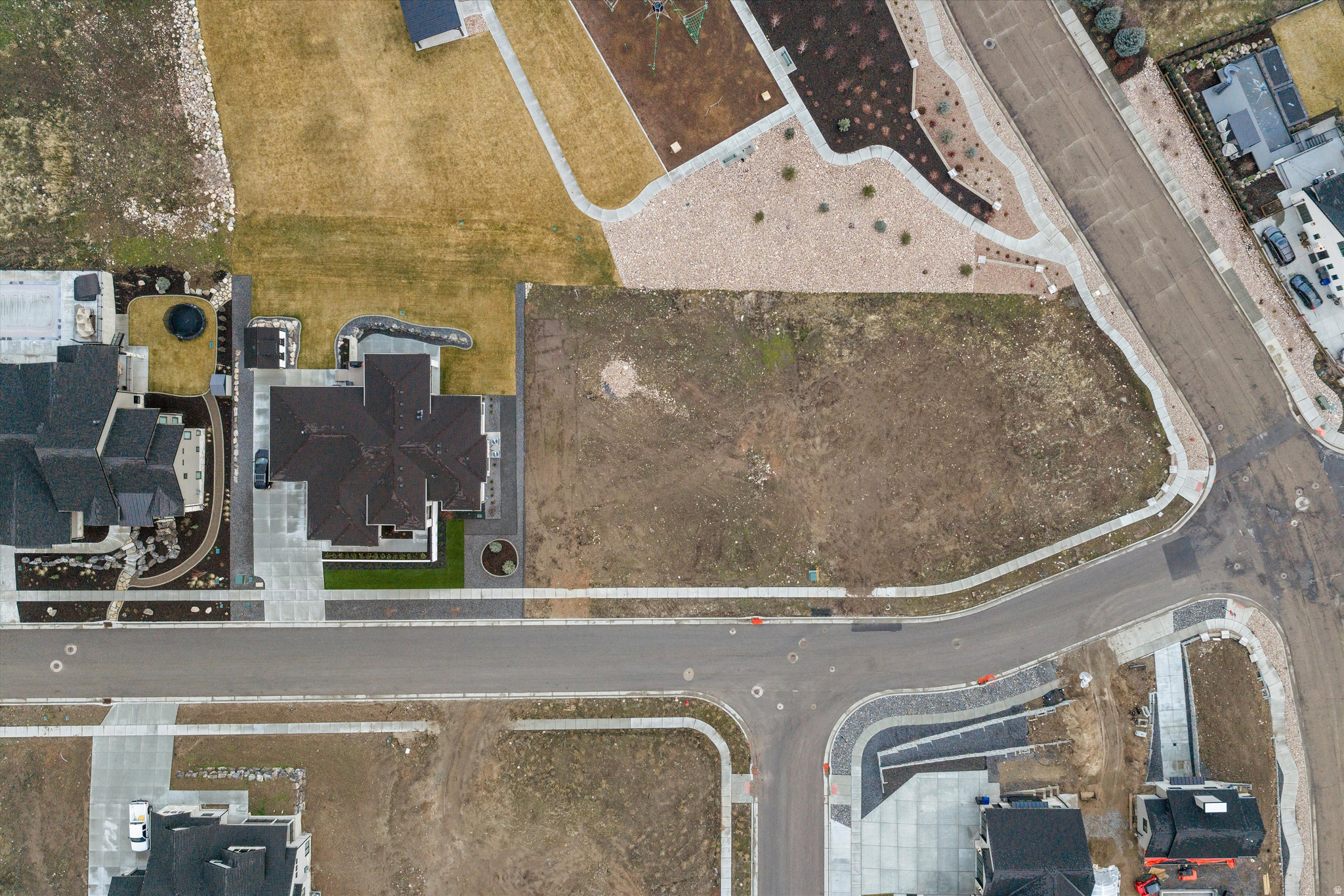 COTTONWOOD SPRING VIEW - Land