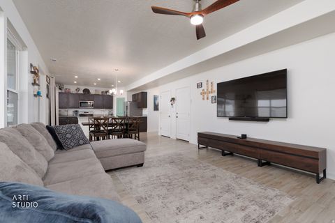 Tiny photo for 948 S SPRING CANYON WAY, Springville, UT 84663 (MLS # 2138090)