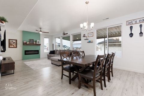 Tiny photo for 948 S SPRING CANYON WAY, Springville, UT 84663 (MLS # 2138090)