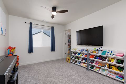 Tiny photo for 948 S SPRING CANYON WAY, Springville, UT 84663 (MLS # 2138090)