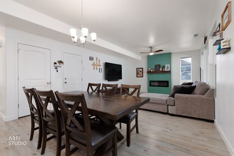 Tiny photo for 948 S SPRING CANYON WAY, Springville, UT 84663 (MLS # 2138090)