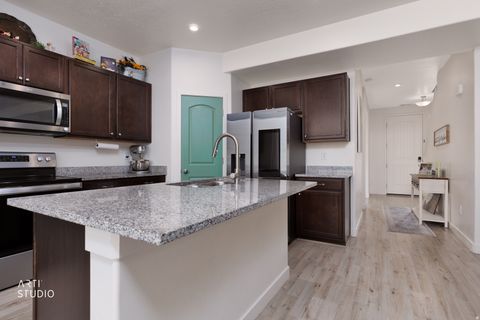 Tiny photo for 948 S SPRING CANYON WAY, Springville, UT 84663 (MLS # 2138090)