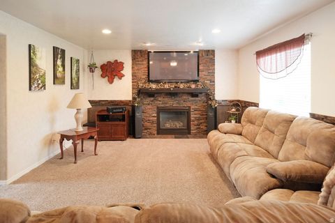 Tiny photo for 6402 S RAYMOND DR, South Weber, UT 84405 (MLS # 2148142)