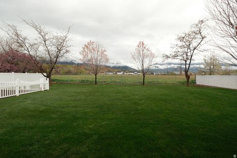Tiny photo for 6402 S RAYMOND DR, South Weber, UT 84405 (MLS # 2148142)