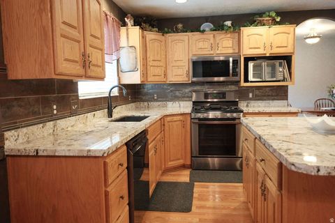 Tiny photo for 6402 S RAYMOND DR, South Weber, UT 84405 (MLS # 2148142)