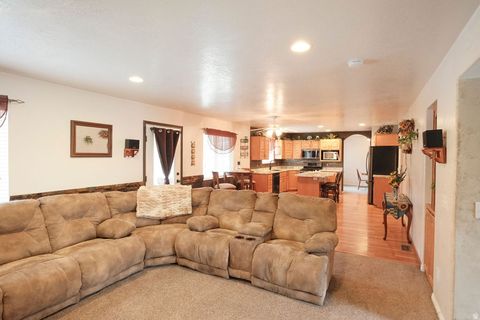 Tiny photo for 6402 S RAYMOND DR, South Weber, UT 84405 (MLS # 2148142)
