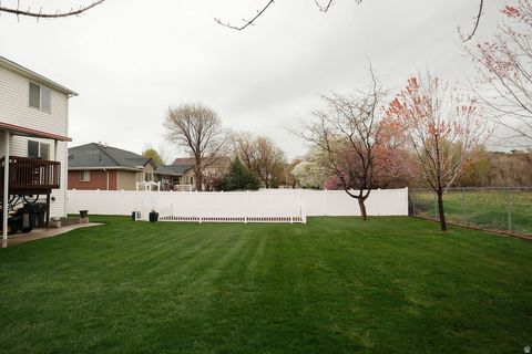 Tiny photo for 6402 S RAYMOND DR, South Weber, UT 84405 (MLS # 2148142)