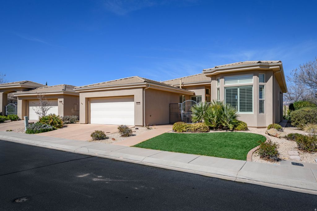 Photo of 2335 W SUNBROOK DR #52, Saint George, UT 84770 (MLS # 2143846)