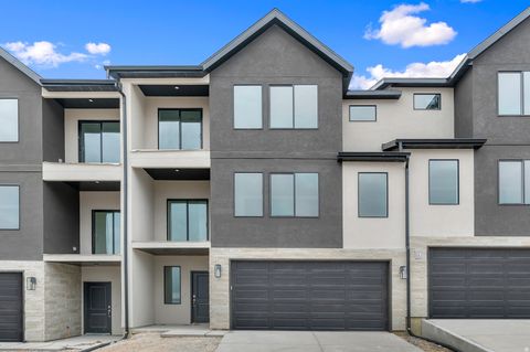 Photo of 537 E LEVENGROVE DR #1157, Lehi, UT 84048 (MLS # 2154603)