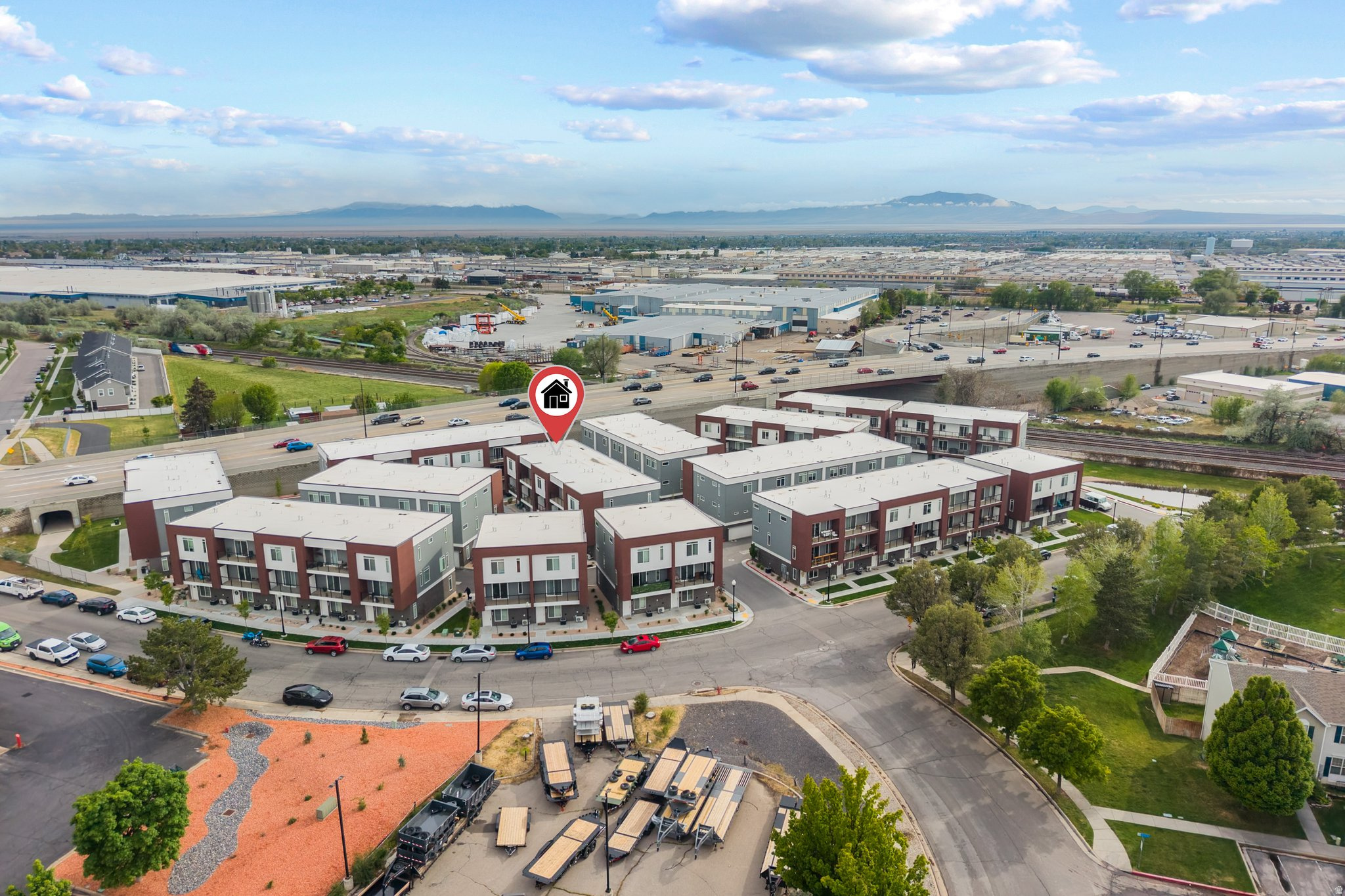 THE UNION TOWNHOMES - Residential