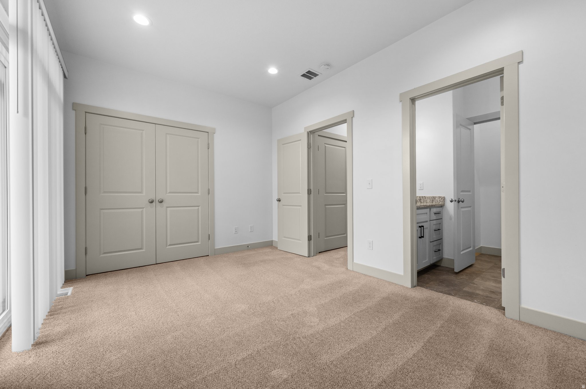 THE UNION TOWNHOMES - Residential