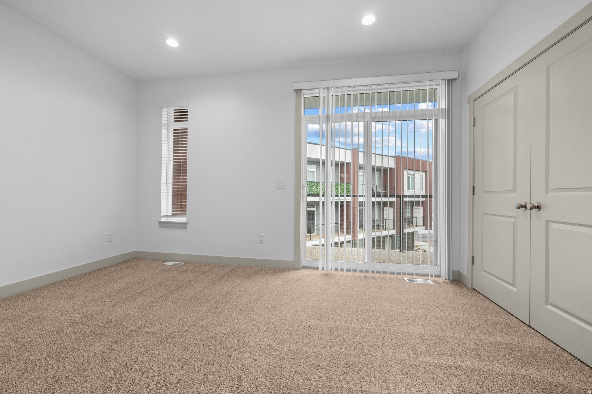 THE UNION TOWNHOMES - Residential