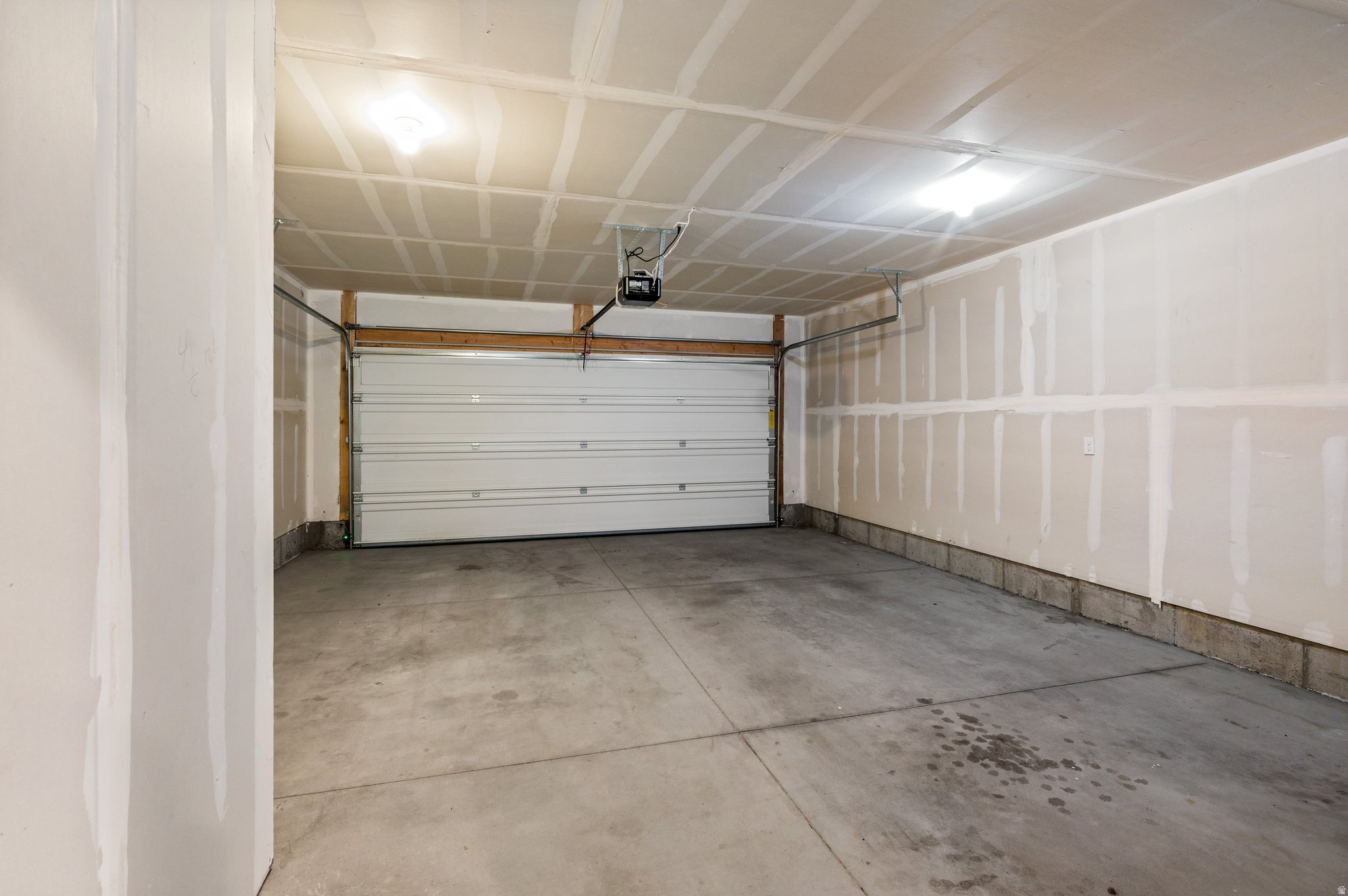 THE UNION TOWNHOMES - Residential