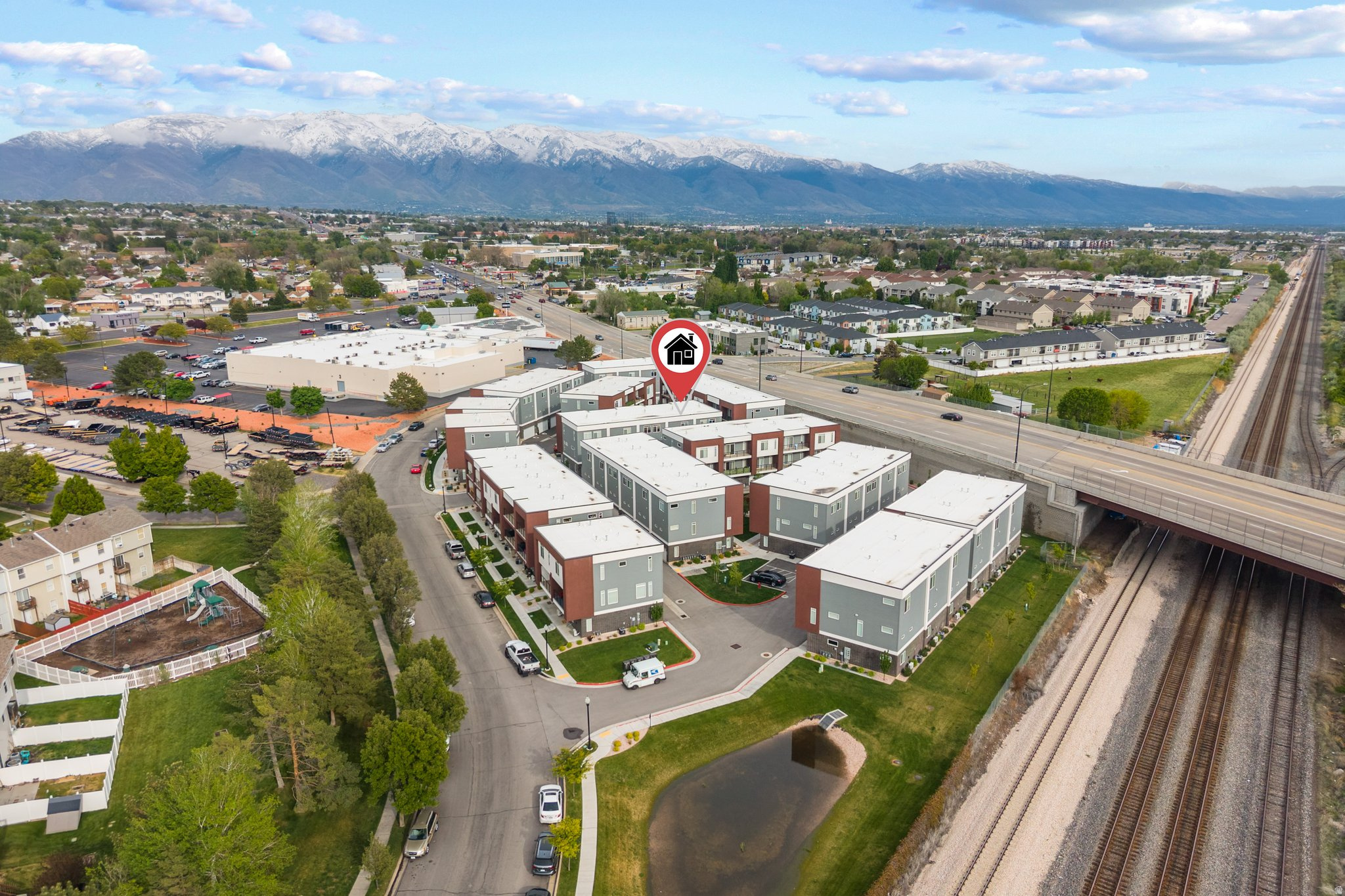 THE UNION TOWNHOMES - Residential