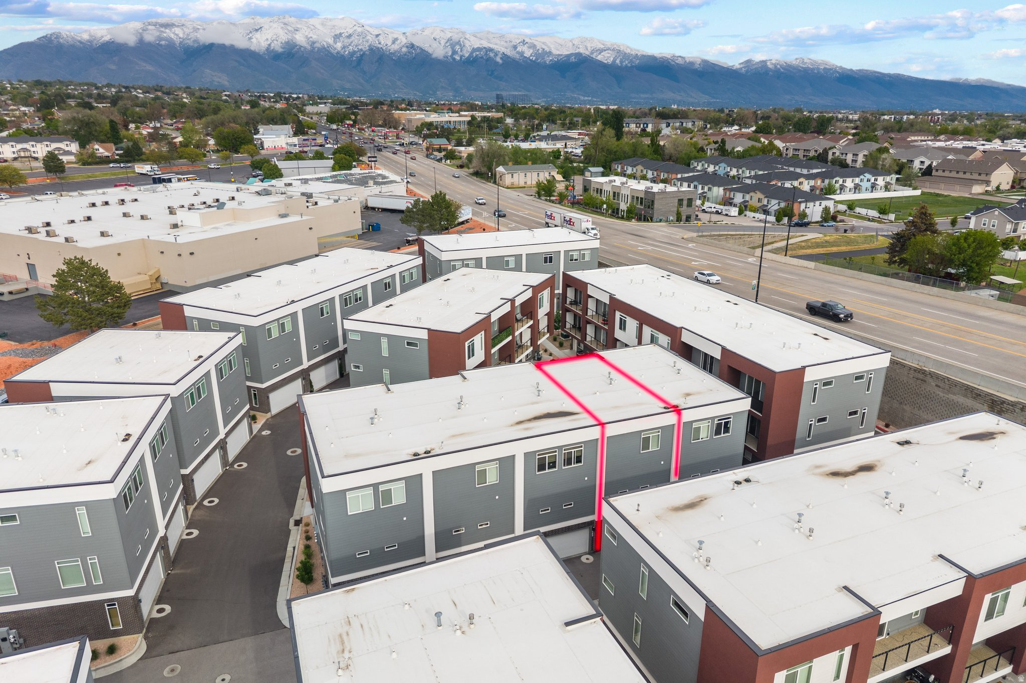 THE UNION TOWNHOMES - Residential