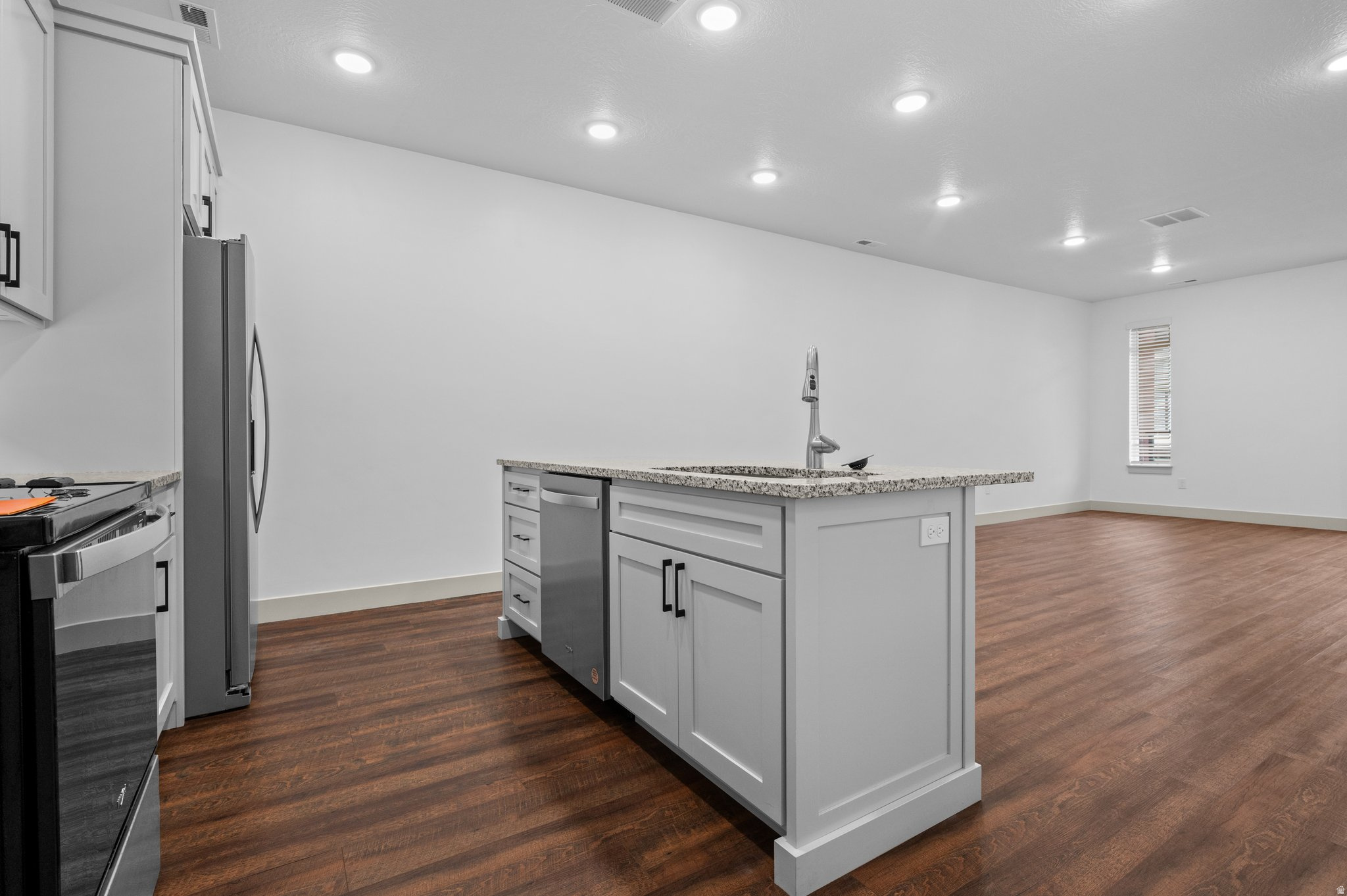 THE UNION TOWNHOMES - Residential