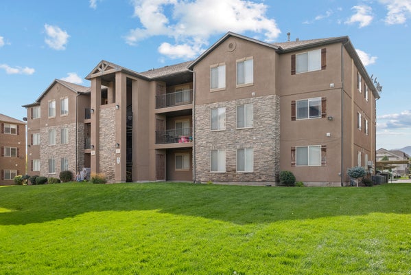 3569 E ROCK RD S # G12, EAGLE MOUNTAIN, UT 84005 - Image 009f8bccb111dc2ba0d14c33ad7998ce/530224715