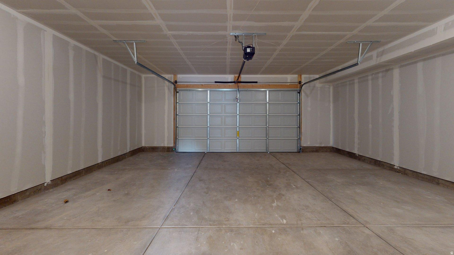 PHEASANTBROOK - Residential