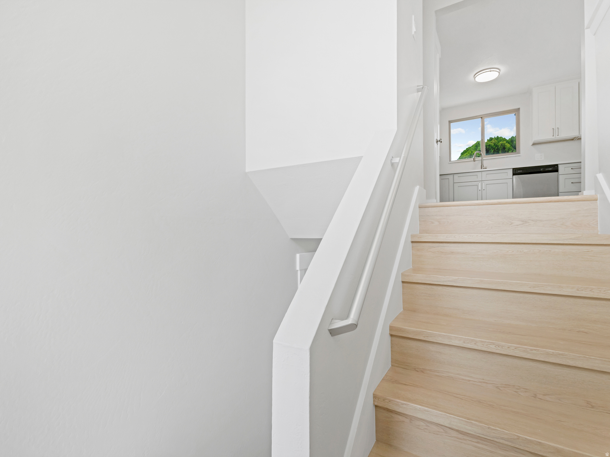 SUBURBAN VIE - Residential