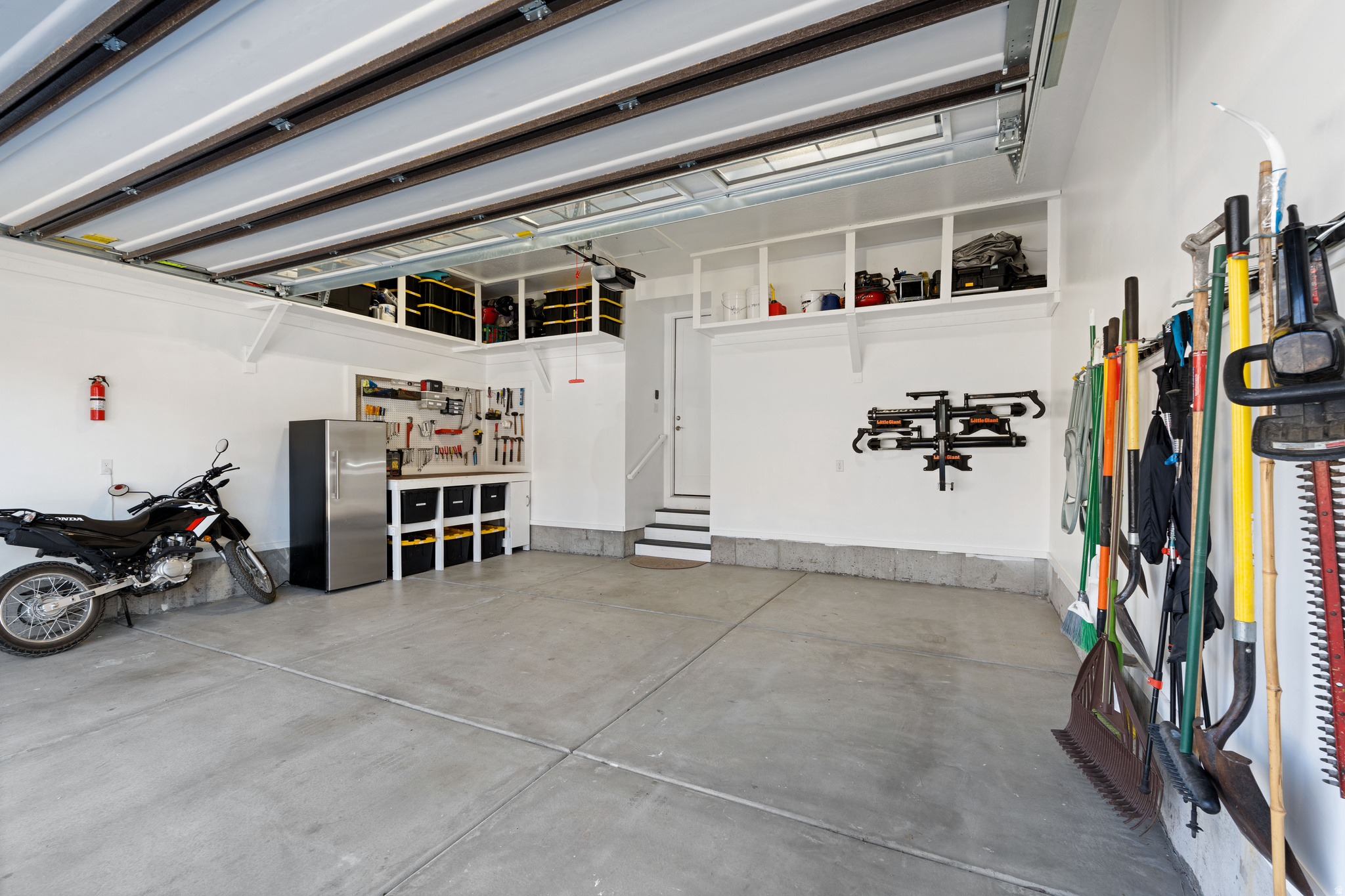 KANTONS AT VILLAGE ON THE GREEN - Residential