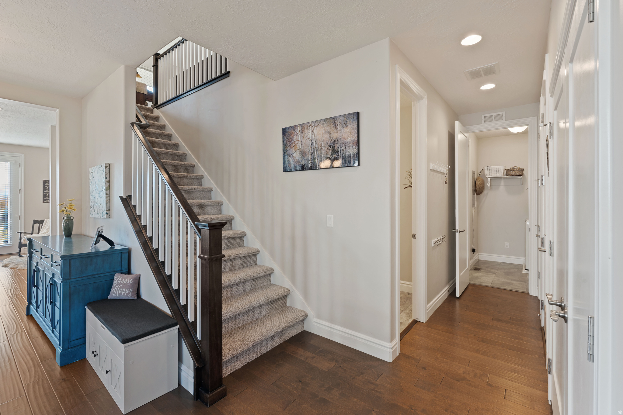 KANTONS AT VILLAGE ON THE GREEN - Residential