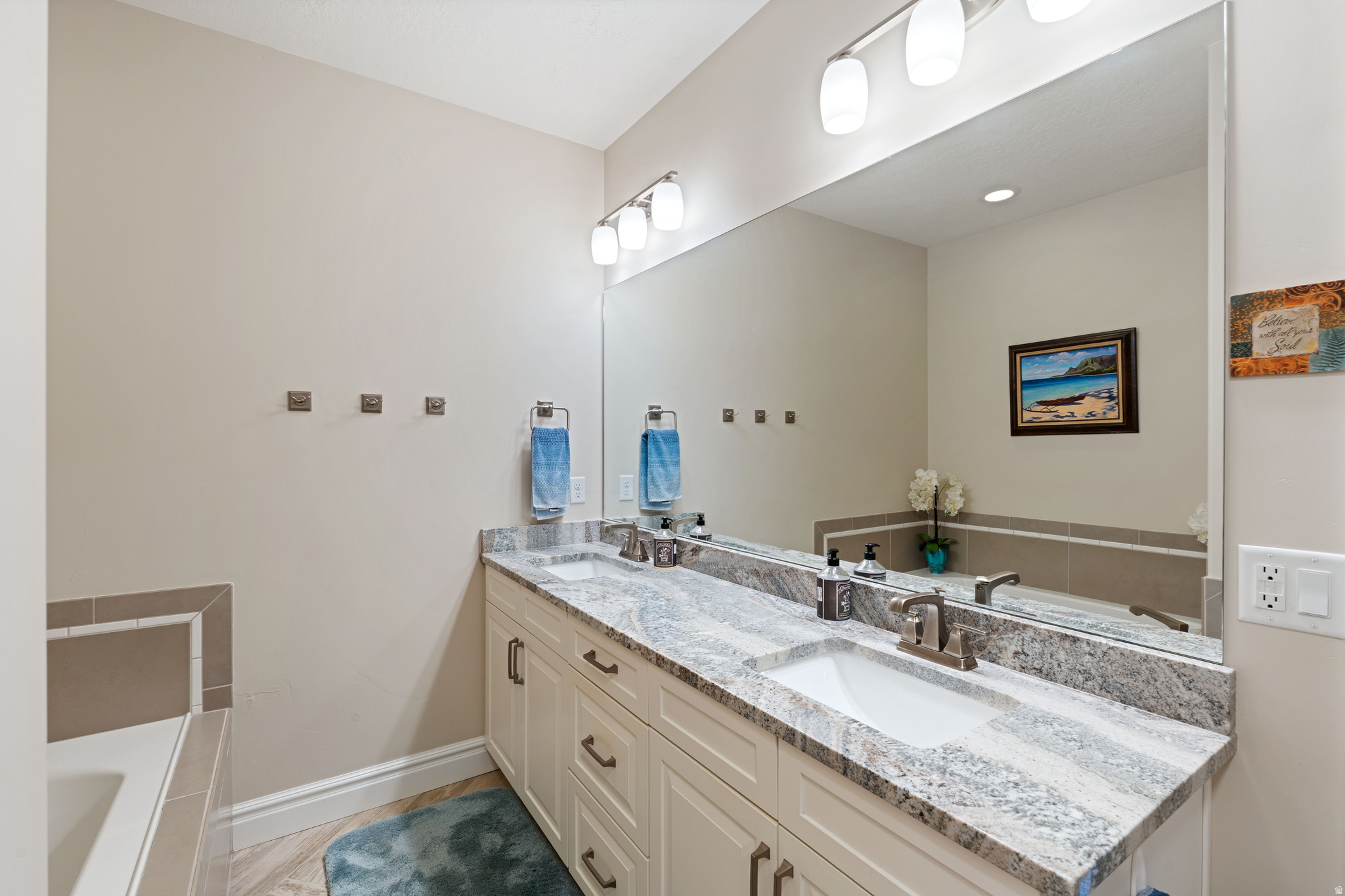 KANTONS AT VILLAGE ON THE GREEN - Residential