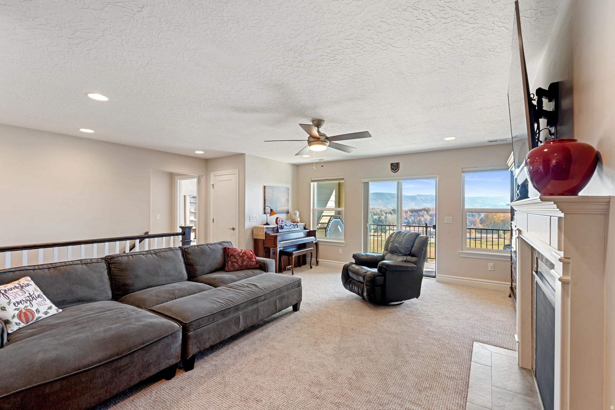 KANTONS AT VILLAGE ON THE GREEN - Residential