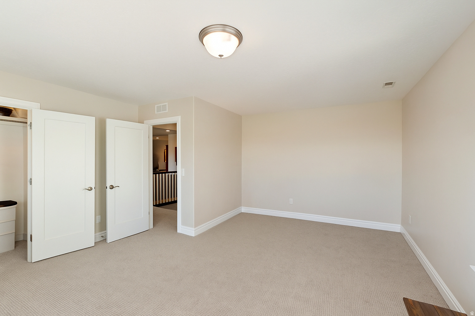 KANTONS AT VILLAGE ON THE GREEN - Residential