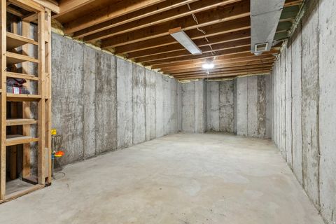 Tiny photo for 7931 S NORWOOD RD, Cottonwood Heights, UT 84121 (MLS # 2119958)
