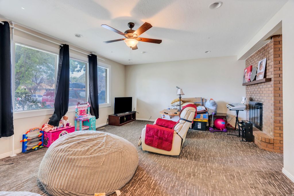 Photo of 1073 E 120 S, Spanish Fork, UT 84660 (MLS # 2171878)