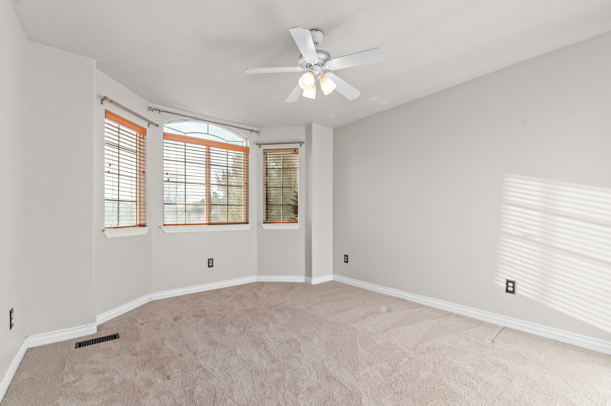 CARRIAGE CHASE - Residential