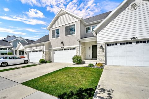 Photo of 4498 S STONINGTON WAY, Salt Lake City, UT 84129 (MLS # 2152267)