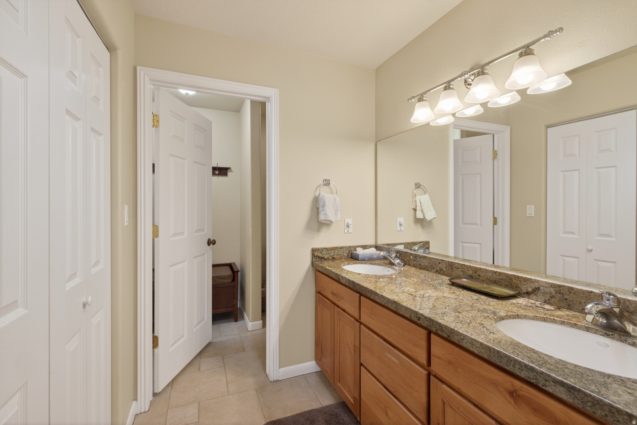 COTTONWOODS AT WILLIAMS WAY - Residential