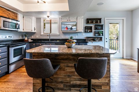 Tiny photo for 514 HILLSIDE CIR, Alpine, UT 84004 (MLS # 2113469)