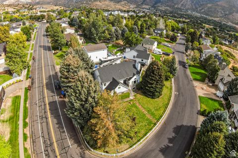 Tiny photo for 514 HILLSIDE CIR, Alpine, UT 84004 (MLS # 2113469)