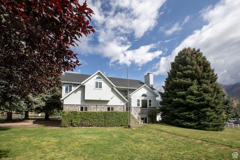 Photo of 514 HILLSIDE CIR, Alpine, UT 84004 (MLS # 2113469)