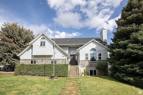Tiny photo for 514 HILLSIDE CIR, Alpine, UT 84004 (MLS # 2113469)