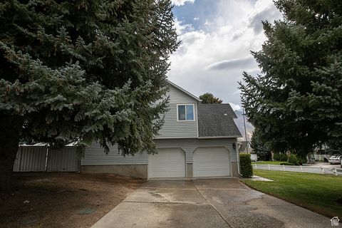 Tiny photo for 514 HILLSIDE CIR, Alpine, UT 84004 (MLS # 2113469)