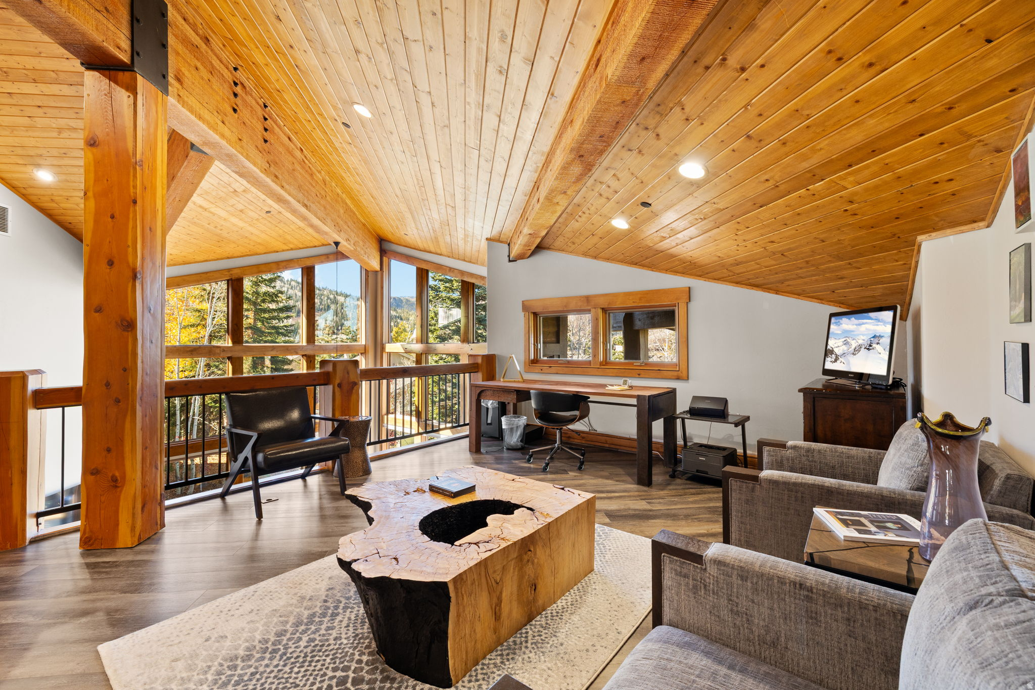 KNOLL ESTATES - Residential