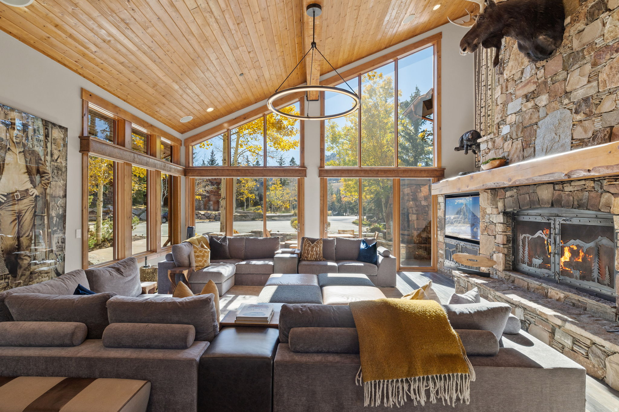 KNOLL ESTATES - Residential