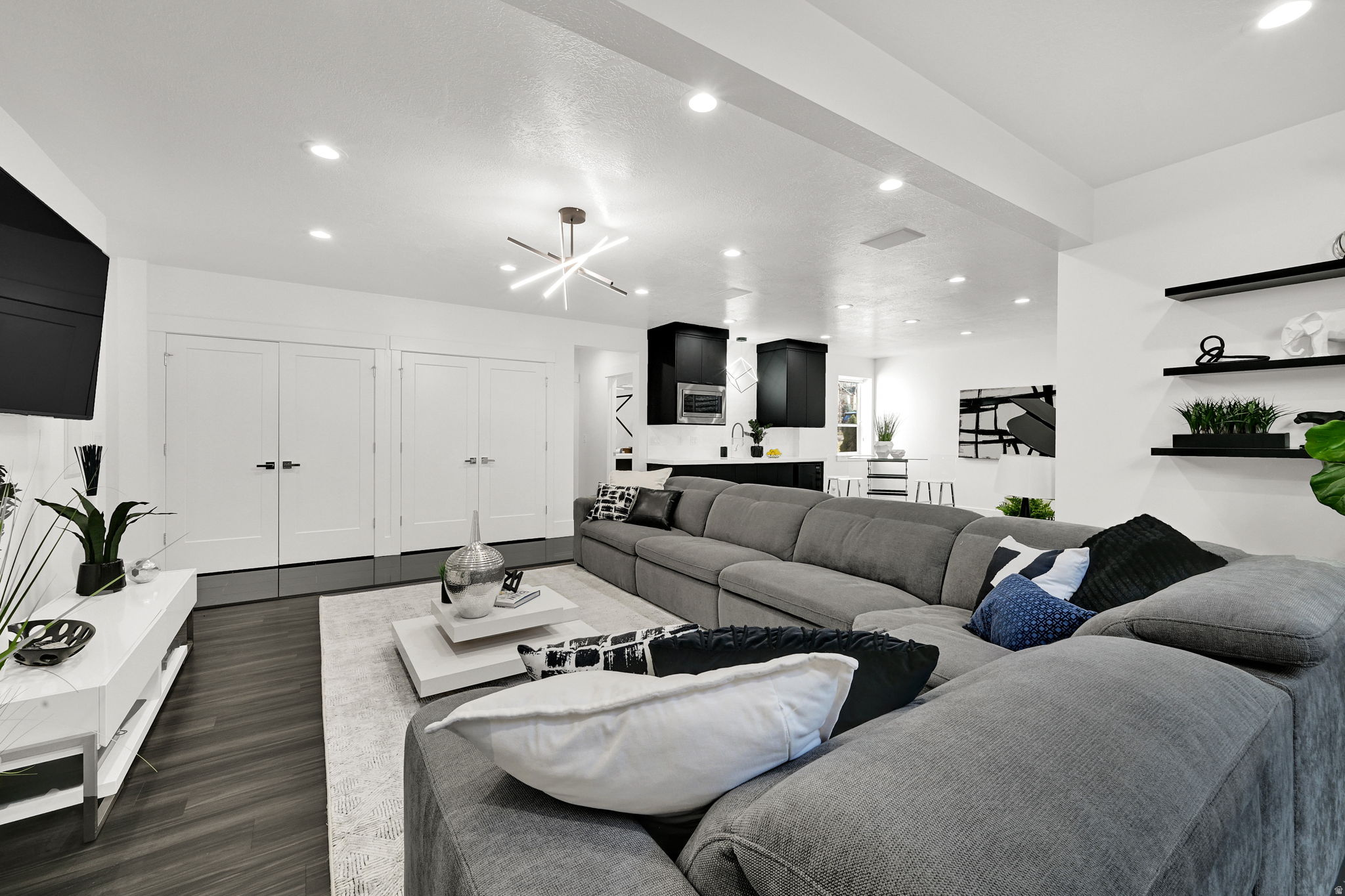 COTTONWOOD HILLS - Residential