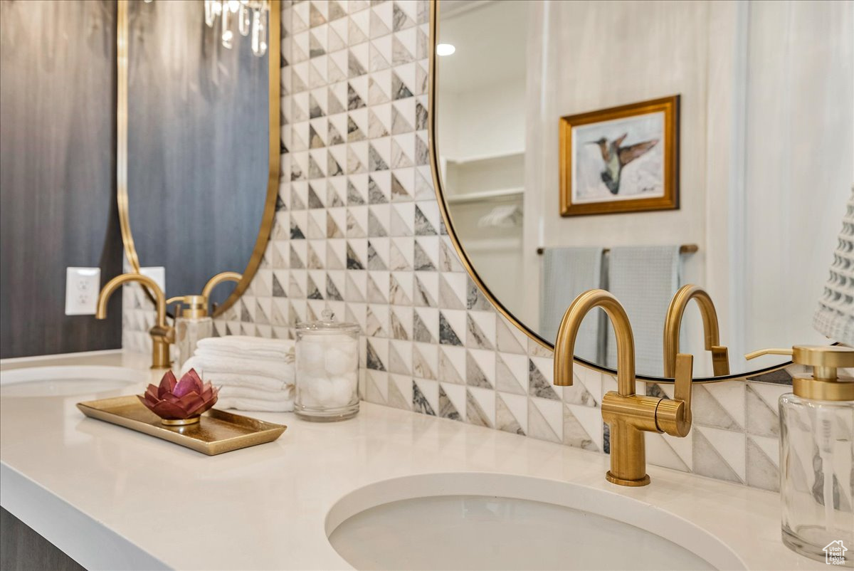 AMANTI LAGO - Residential