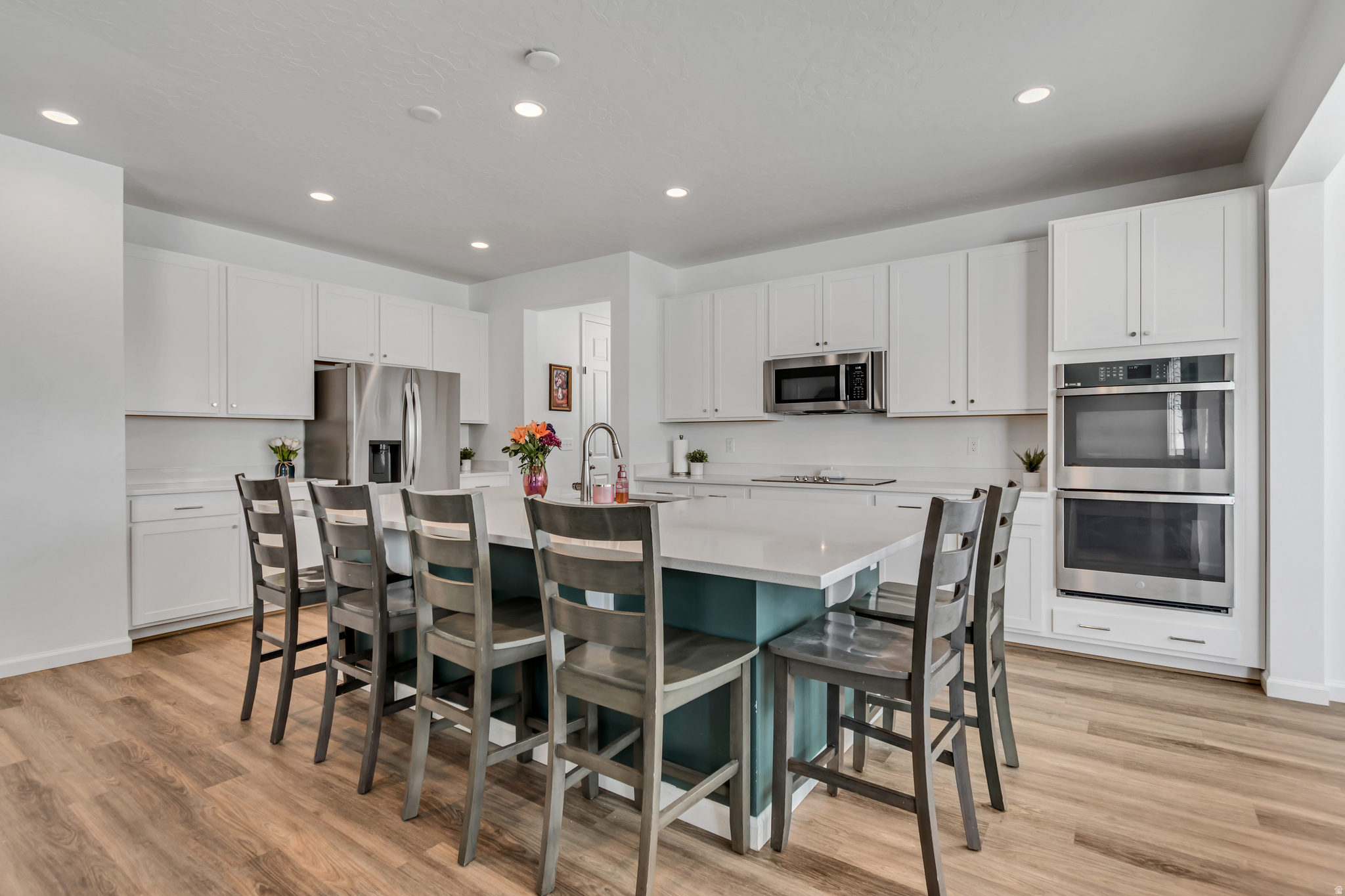 PONY EXPRESS ESTATES - Residential